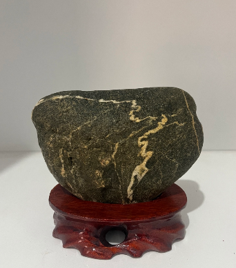 泰山石精品要具备什么特点？精品泰山石的标准。
